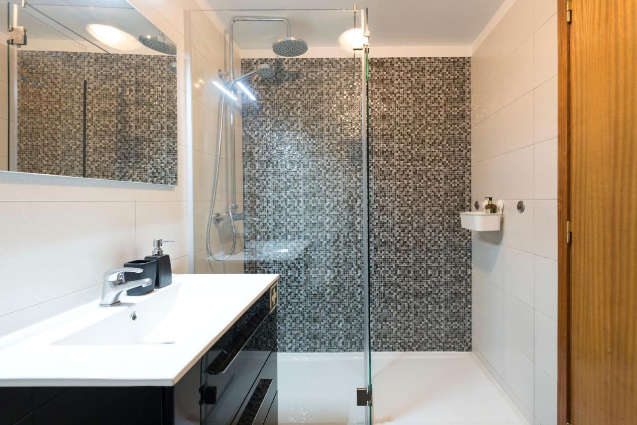 Lovelystay - The Getaway Duplex - Free Parking Apartament Porto